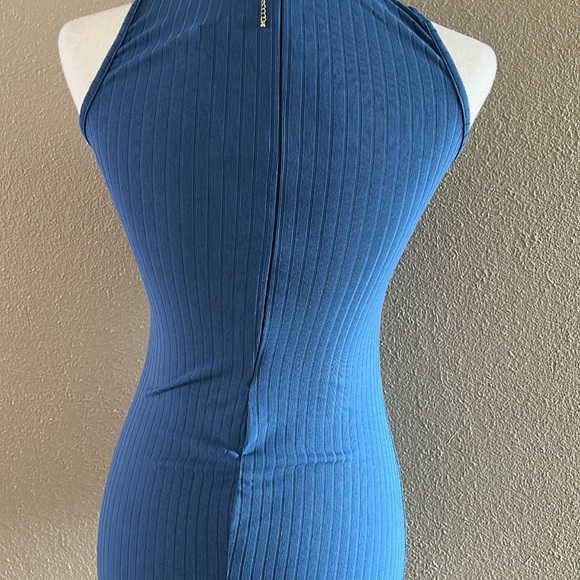 Mock neckline romper - Picture 7 of 8